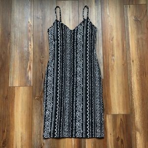 black and white patterned bodycon dress